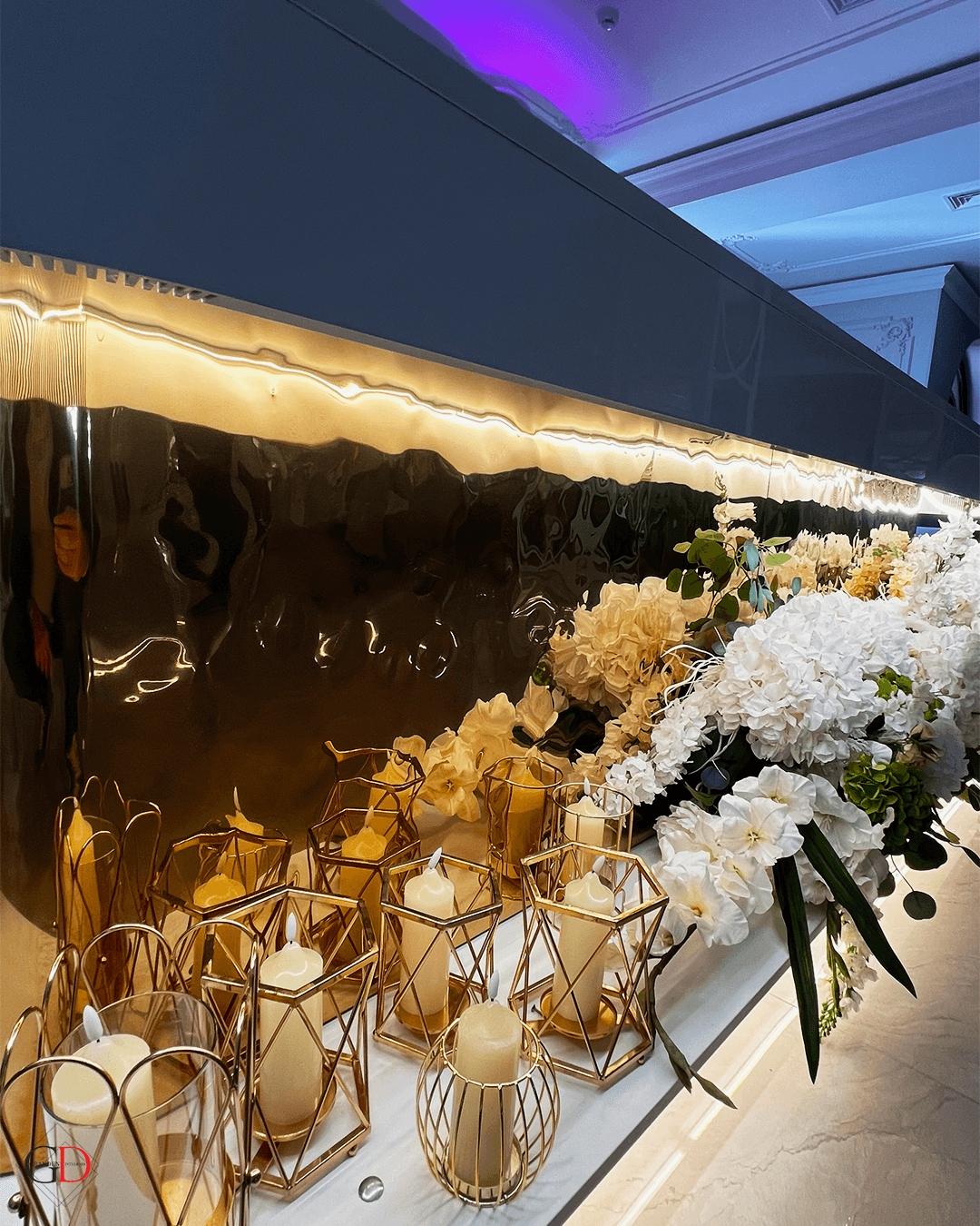 Masă de eveniment cu decor - fotografie 1
